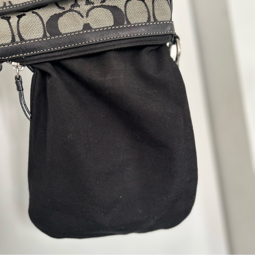 Coach black crossbody purse - Picture 6 of 10